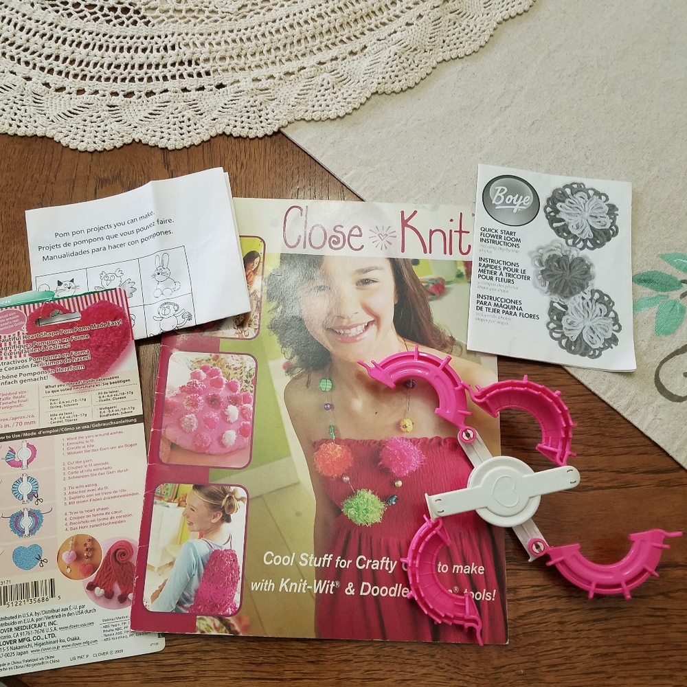 Pom pom making kit